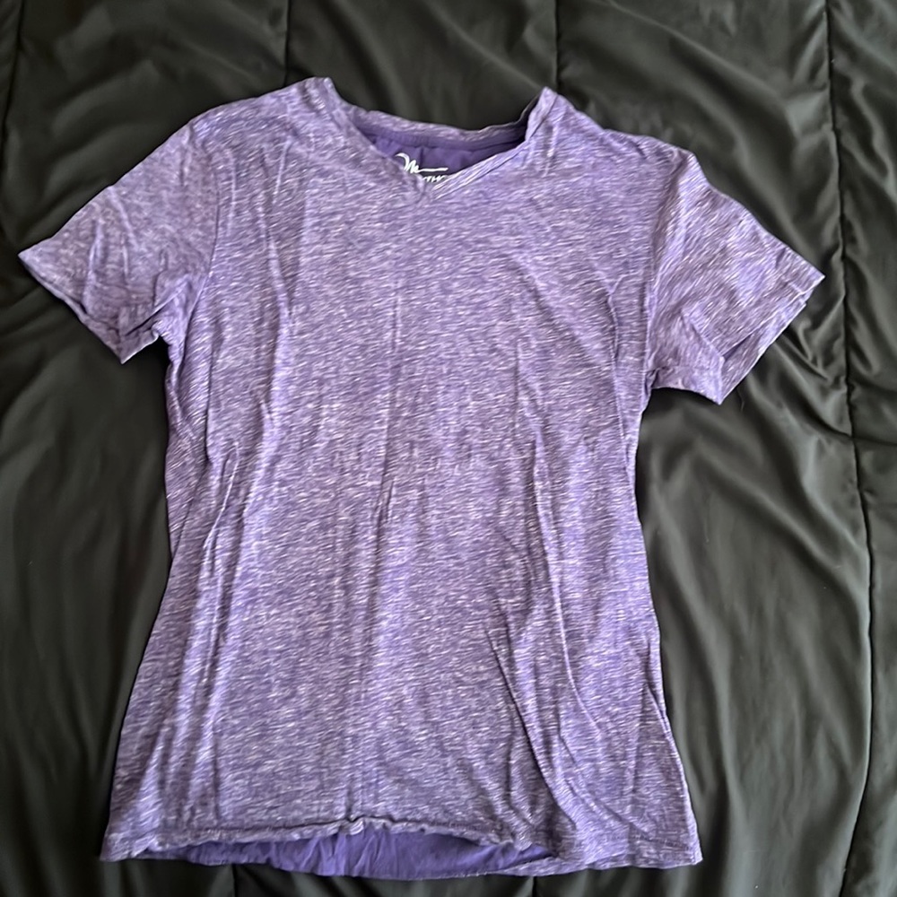 RARE Marc Anthony slim fit v neck t-shirt.